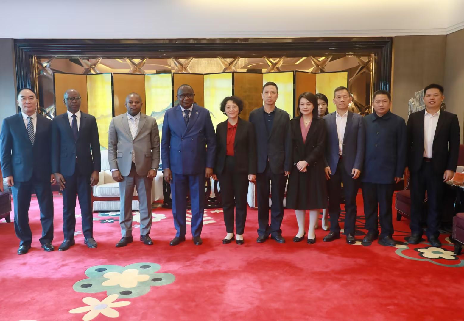 再續(xù)佳話 雙向奔赴 | 剛果(布)駐華大使一行到訪邵陽(yáng)市并到公司本部考察交流